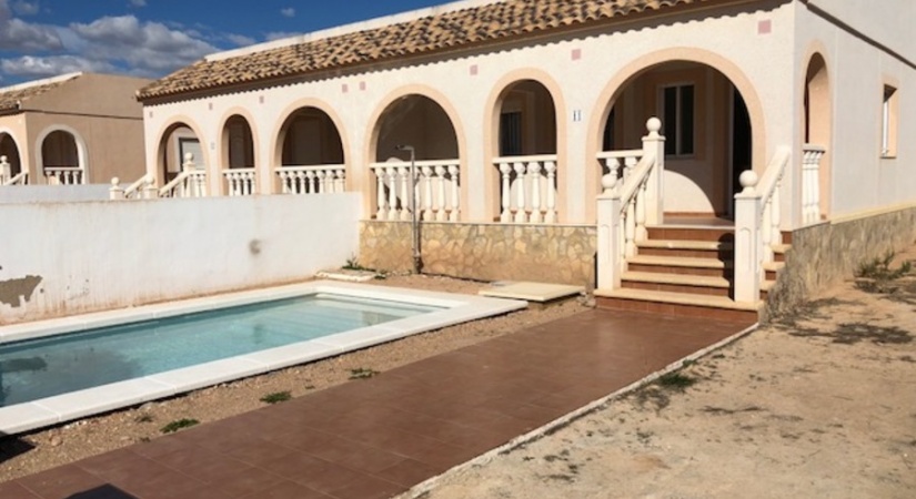 12905 bungalow for sale in balsicas 1 large
